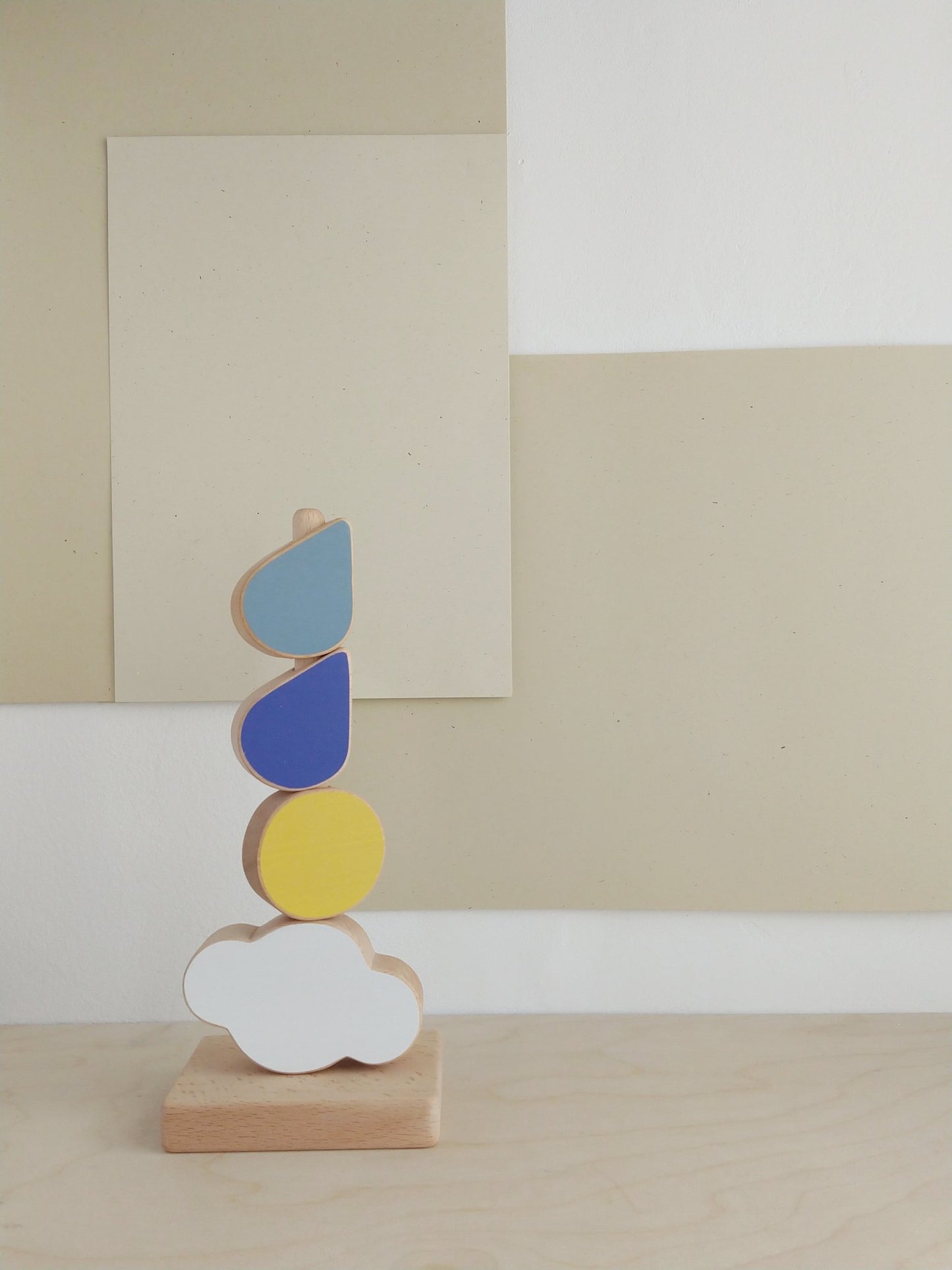 Catch the cloud wooden stacking toy